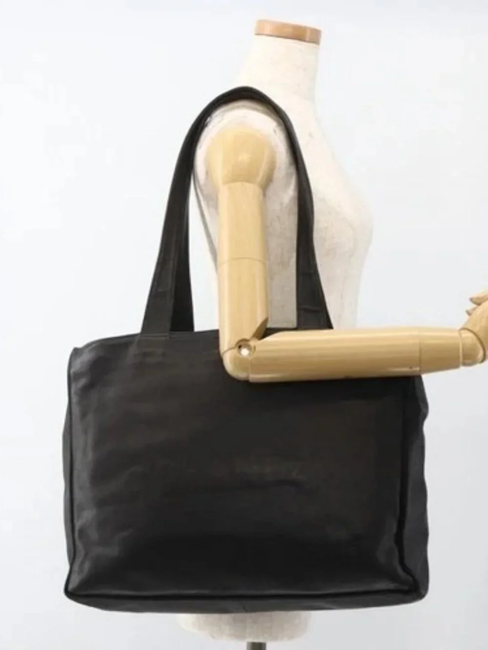 CHANEL Tote Bag Leather Black CC Auth bs34155